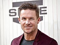 Легендарный спортсмен экстремал погиб во время полета на параплане