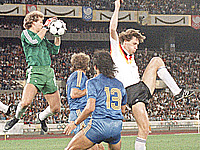 После сердечного приступа умер чемпион мира по футболу 1990 года