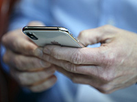 Исследование киберугроз показало, что пользователи осторожнее используют смартфоны, чем ПК