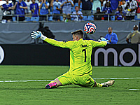 Каниховский отыграл 80 минут. Трубин не пропустил. Результаты матчей Лиги чемпионов