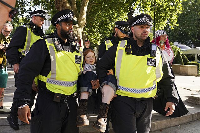 Протест в Лондоне в поддержку Palestine Action. Фоторепортаж
Протест в Лондоне в поддержку Palestine Action. Фоторепортаж