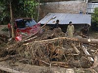 Наводнения и оползни в Пакистане, сотни погибших