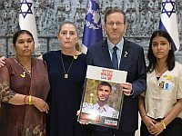 Президент Герцог встретился с семьей заложника из Непала Бипина Джоши