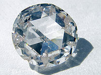 С помощью алмазов можно обнаружить рак