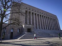 В здании парламента Финляндии покончил с собой депутат