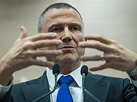 Коалиционный кризис:  закон о призыве снят с повестки дня