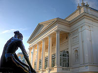 Палестинский флаг на сцене стал причиной стычки в Британской королевской опере