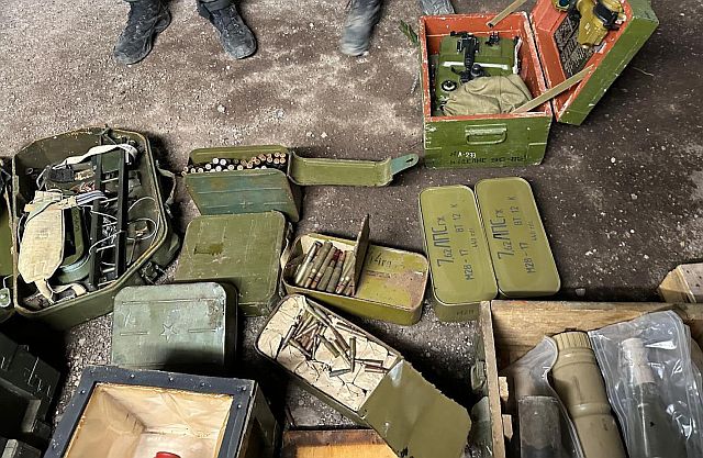 ЦАХАЛ конфисковал оружие на юго-западе Сирии, в том числе сербское. Фото, видео
ЦАХАЛ конфисковал оружие на юго-западе Сирии, в том числе сербское. Фото, видео