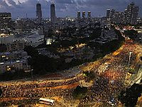 Акция с призывом освободить заложников в центре Тель-Авива: заявлены сотни тысяч участников