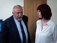 Либерман призвал к встрече лидеров сионистских оппозиционных партий, не упомянув Ганца и Голана