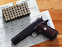 Российский боец ММА устроил стрельбу в торговом центре в Махачкале