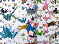 Лазер складывает оригами из микроскопических стеклянных пластин