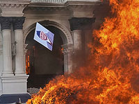 Протесты и погромы в Непале. СМИ: президент подал в отставку следом за премьером