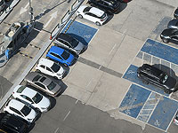 Возобновление выдачи инвалидных парковочных талонов отложено до октября