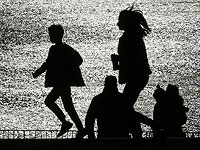 Почему подростки игнорируют предупреждения родителей и становятся дерзкими