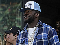 Бокс. Майк Тайсон и Флойд Мейвезер проведут бой в 2026 году