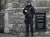 Перед визитом Трампа на стену Виндзорского замка спроецировали его фото с Эпштейном