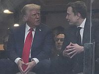 Трамп и Маск впервые пообщались на церемонии прощания с Кирком