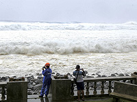 По Филиппинам ударил самый мощный тайфун года