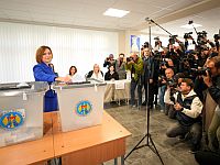 Между ЕС и Россией: в Молдове проходят парламентские выборы