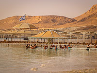 Трехлетняя девочка захлебнулась во время купания в Мертвом море, ее состояние тяжелое