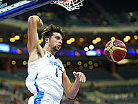 Евробаскет. Дени Авдия занял четвертое место в списке бомбардиров группового этапа