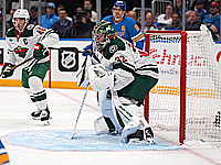 НХЛ. Достижения Густавссона и Маккиннона. Хет-трик Коннора