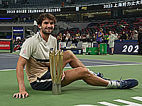 Сенсация в Китае. Теннисист из Монако победил в Шанхае и установил рекорд