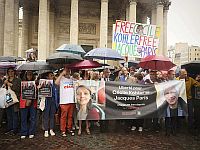 В Иране двое французов приговорены за 