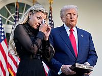 Трамп посмертно наградил Чарли Кирка Президентской медалью свободы