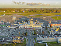 Вильнюсский аэропорт прекратил работу из-за метеозондов белорусских контрабандистов