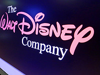 Disney критикуют за фильм о любви мужчины и женщины: 