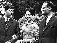 В возрасте 93 лет умерла бывшая королева Таиланда