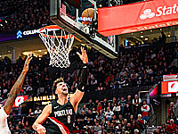 Дени Авдия набрал 26 очков. 