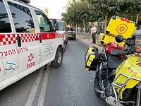 Автобус сбил мужчину на электровелосипеде в Тель-Авиве, пострадавший в тяжелом состоянии