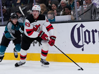 Достижения Люка Хьюза и Коннора Макдевида. Результаты матчей НХЛ