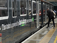 Нападение с ножом на пассажиров в Великобритании: предъявлены обвинения