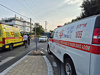 Автомобиль сбил женщину в Холоне, пострадавшая в крайне тяжелом состоянии Автомобиль сбил женщину в Холоне, пострадавшая в крайне тяжелом состоянии