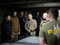 Владимир Зеленский побывал в войсках на Покровском направлении, где сложилась тяжелая ситуация