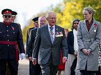 Карл Третий открыл памятник изгнанным из армии военнослужащим – представителям ЛГБТ+ сообщества