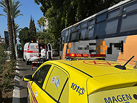 Автомобиль сбил велосипедиста в Раанане, он в тяжелом состоянии