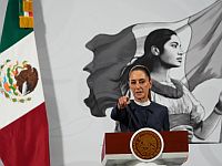 Президент Мексики подверглась сексуальным домогательствам на улице. Она подала иск