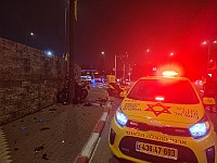 В Нес-Ционе мотоциклист врезался в стену, он в тяжелом состоянии В Нес-Ционе мотоциклист врезался в стену, он в тяжелом состоянии