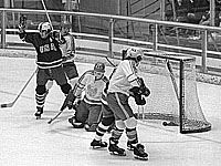 Умер известный хоккейный вратарь