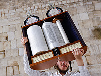 Когда Бог стал царем? Известный библеист объясняет, почему в Торе нет 