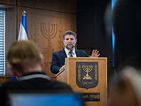 Смотрич обещает назначить женщину главным аудитором