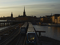 В Стокгольме автобус врезался в очередь на остановке; трое погибших