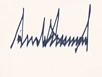 Скандал вокруг минюста США: подписи Трампа на помилованиях оказались полностью идентичными