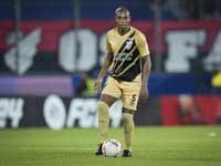 Бывший полузащитник 