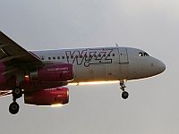 В Германии арестованы пассажиры, пробравшиеся на летное поле, чтобы успеть на самолет В Германии арестованы пассажиры, пробравшиеся на летное поле, чтобы успеть на самолет